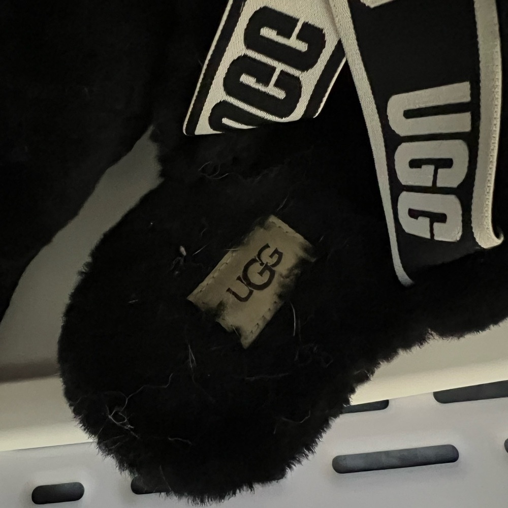 UGG Fluff Yeah Slippers - Size 7 - Picture 3 of 4